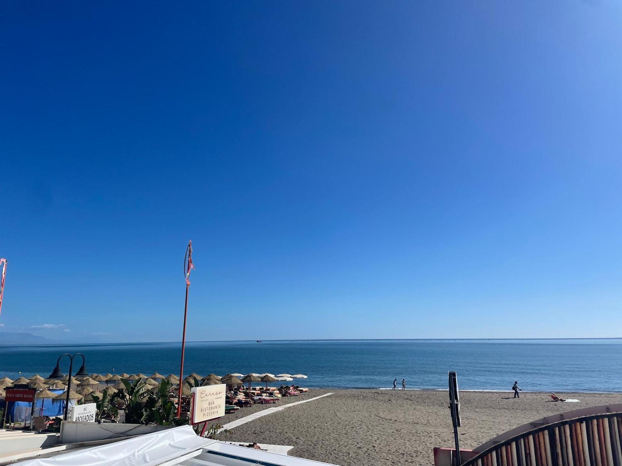 Apartamento Calma Carihuela Beach - 10 Metros De La Playa Torremolinos Kültér fotó