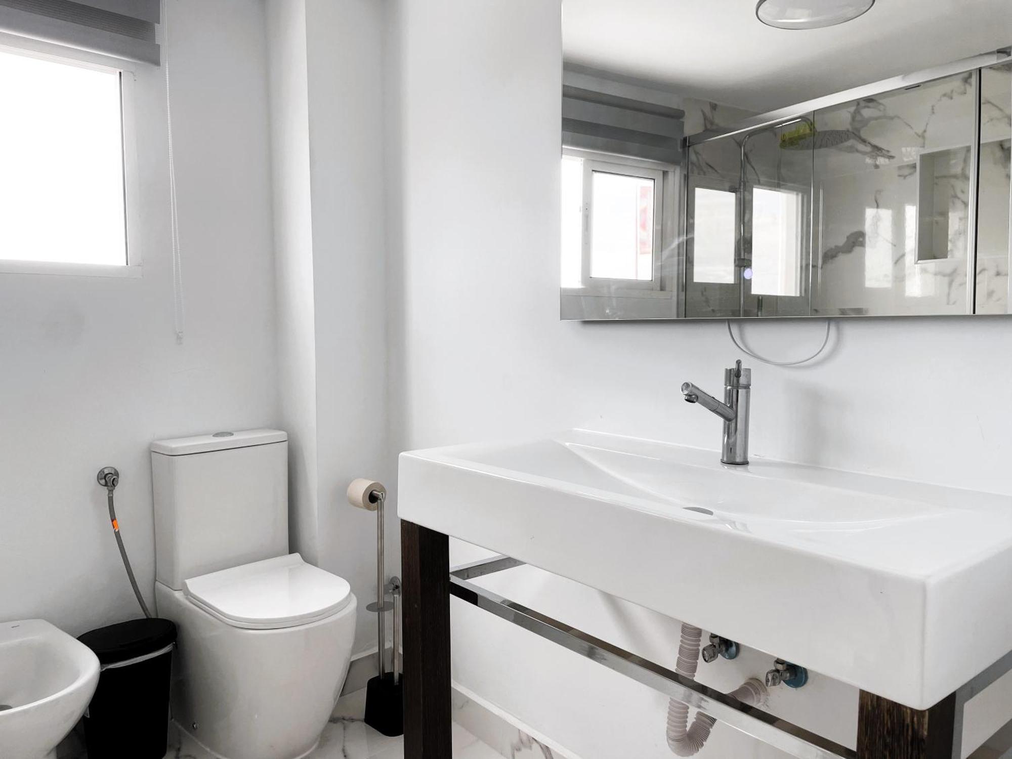 Apartamento Calma Carihuela Beach - 10 Metros De La Playa Torremolinos Kültér fotó